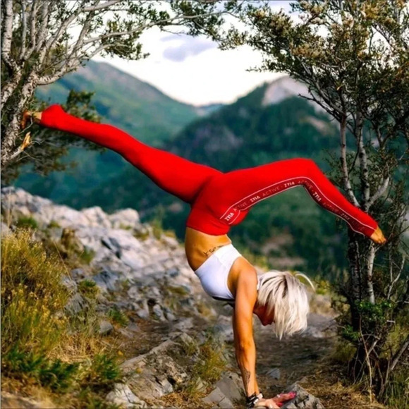 Zyia Active Red Logo Stripe Light n Tight leggings - Picture 2 of 7